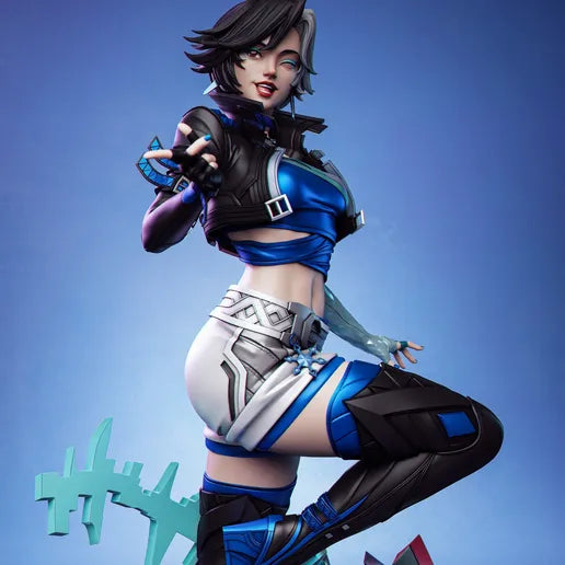 Luna Frost Collectible Statue – CA 3D