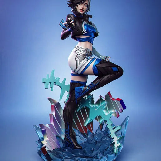 Luna Frost Collectible Statue – CA 3D