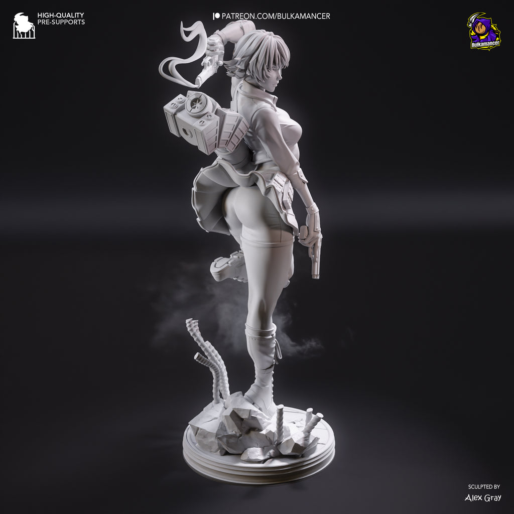 Lady (Devil May Cry) Premium Resin Display Miniature