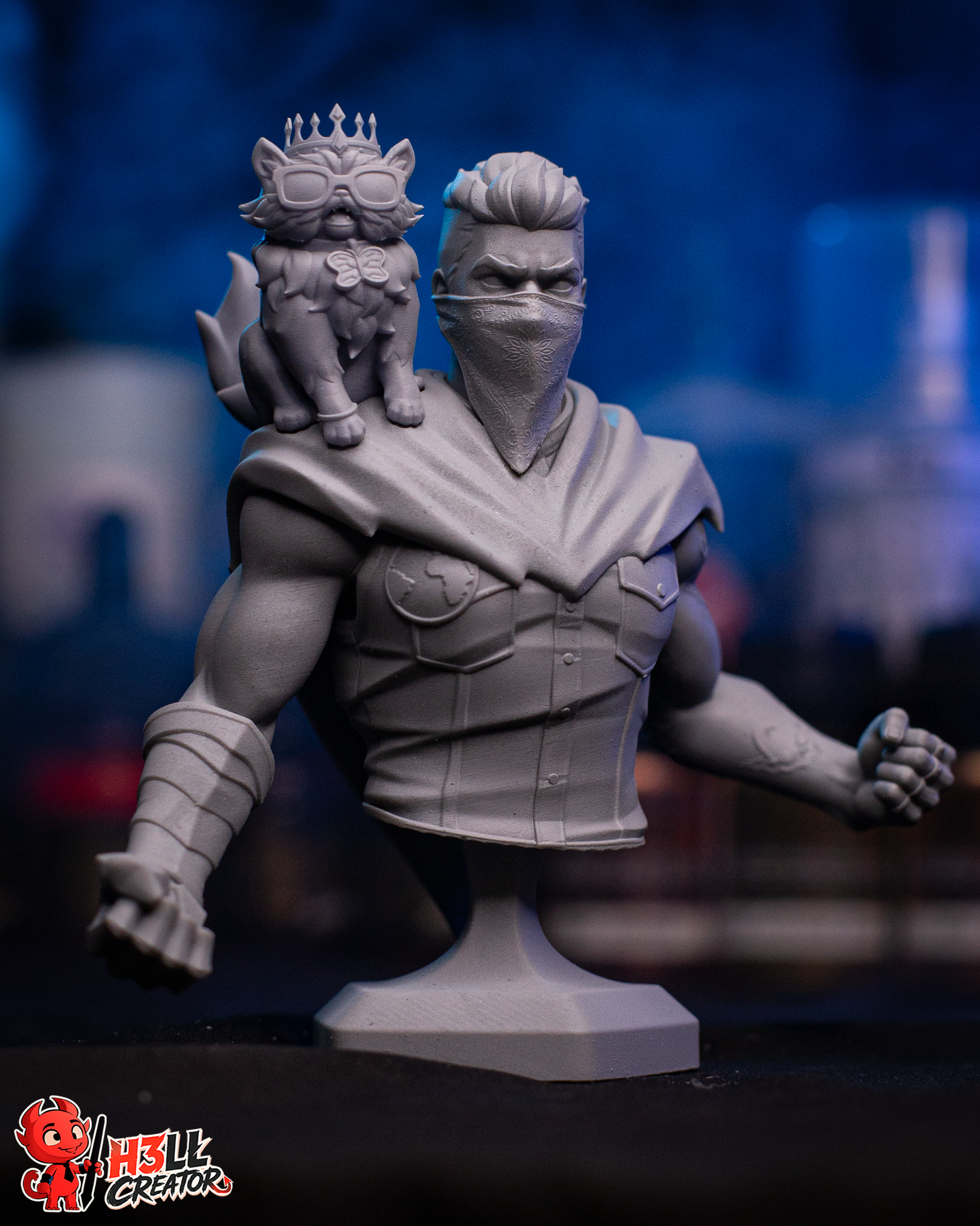 Dungeon Crawler Carl & Princess Donut – 16K Resin Collectibles (Bust & Statue)