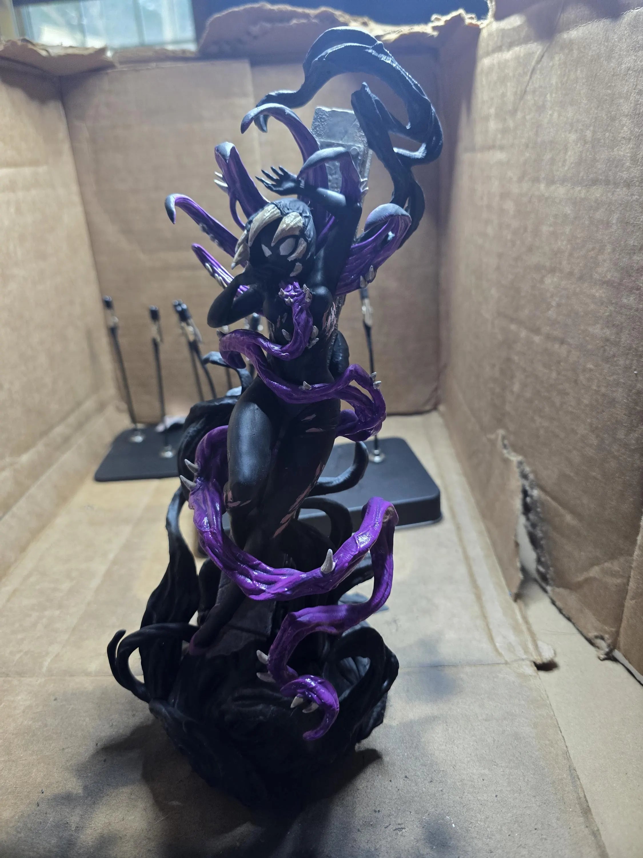 Gwenom Symbiote Anti-Heroine Statue | Unpainted Resin Figure Garage Kit (1/10 Scale)