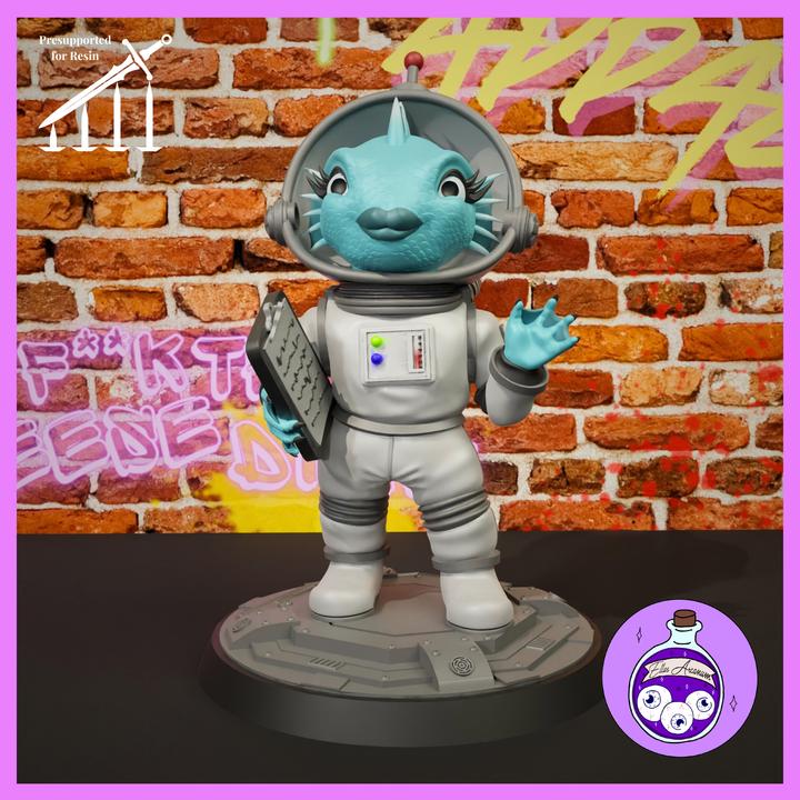 Zev: The Dungeon’s Most Diligent Administrator – 4-Inch Statue