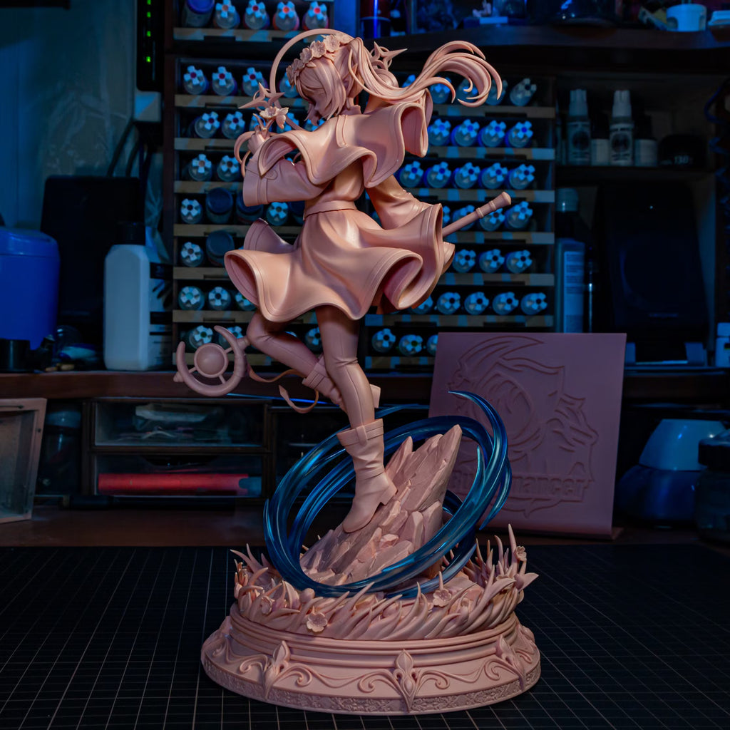 RetFrieren- Retracing the Past | Elven Mage Resin Statue / Garage Kit with Interchangeable Heads (Bulkamancer)